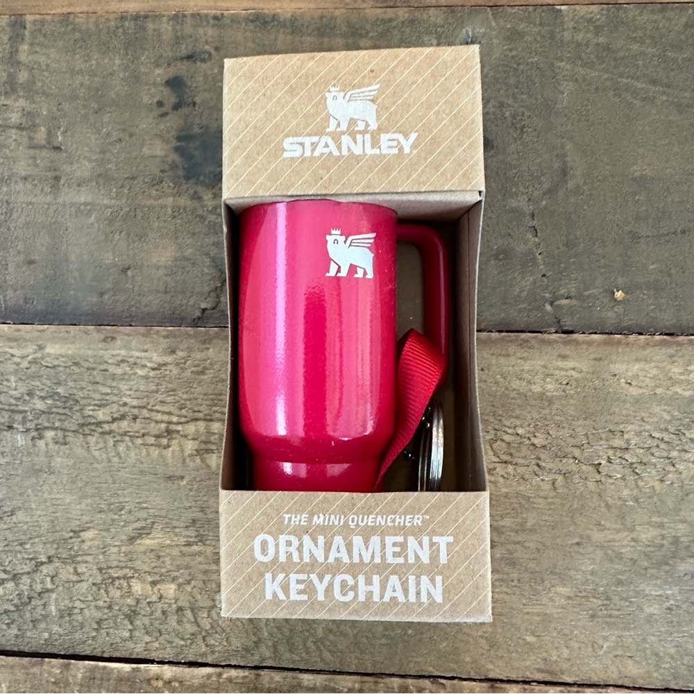⭐️NWT Stanley Ornament Keychain (Red Delicious)